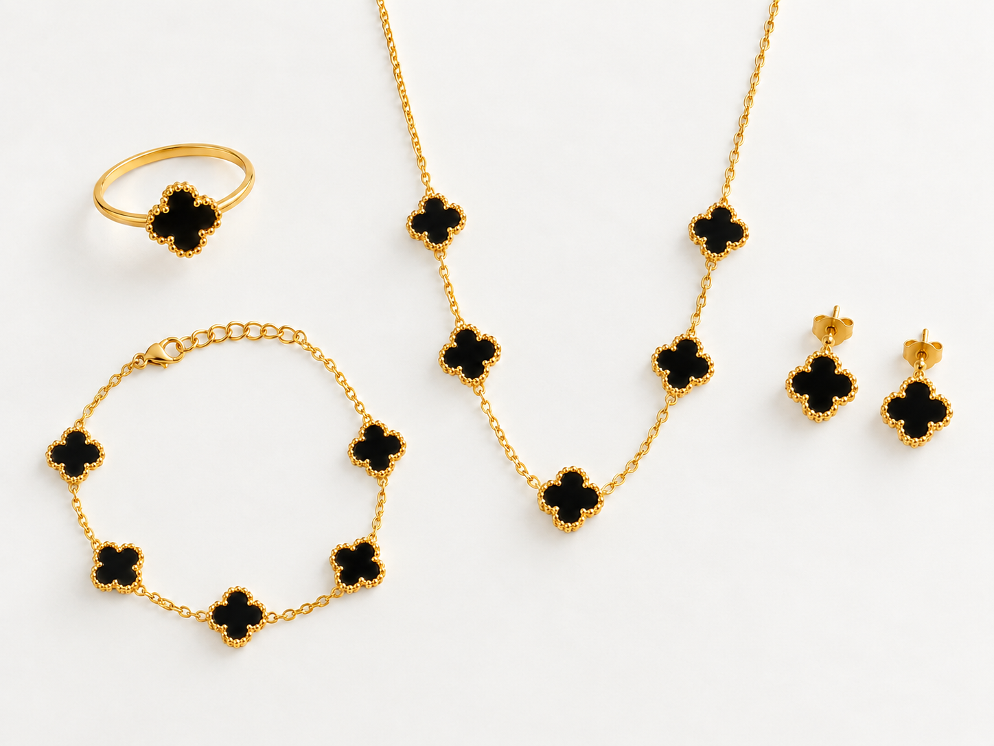 Clover motif gala set