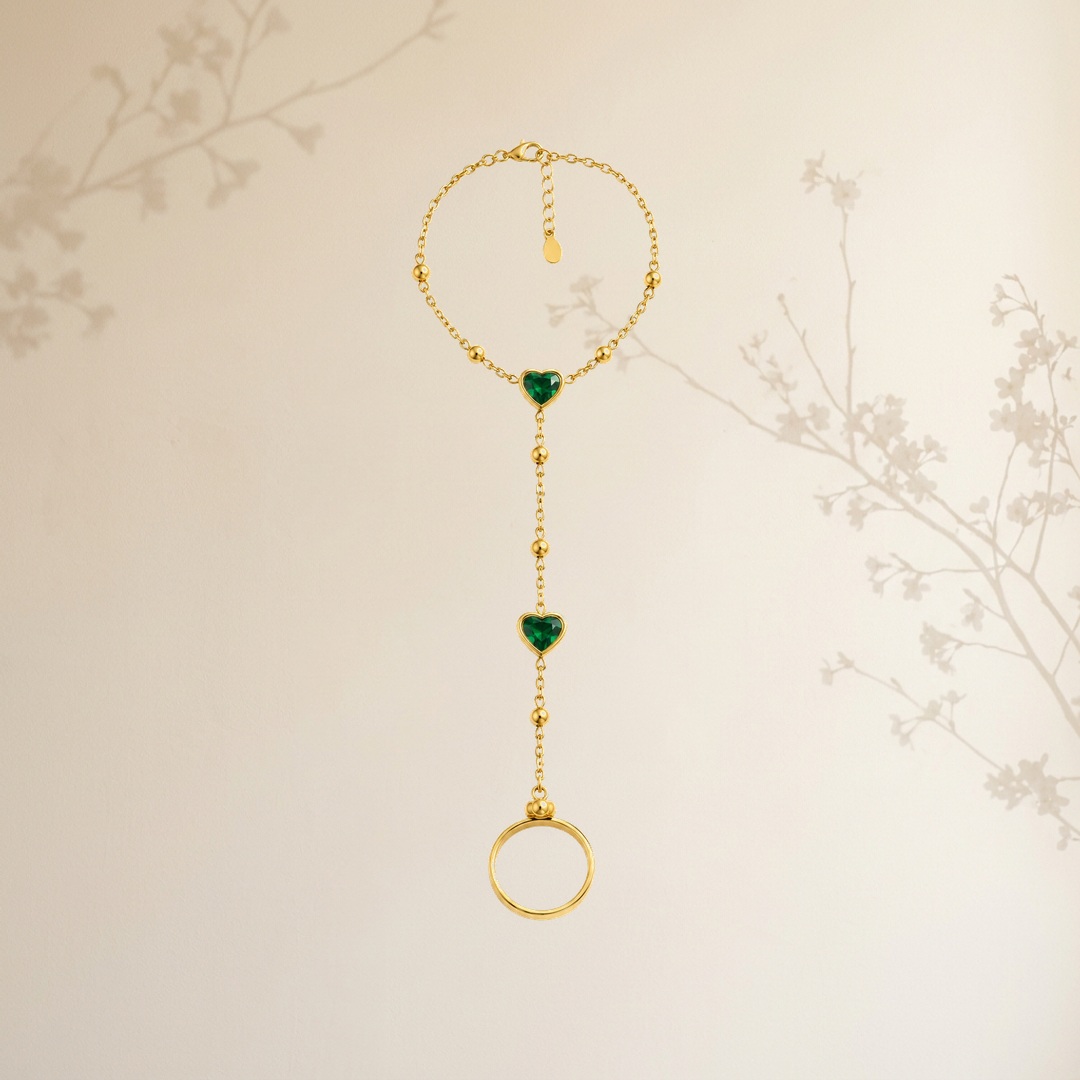 Emerald Heart Haath-Phool Bracelet - View 1